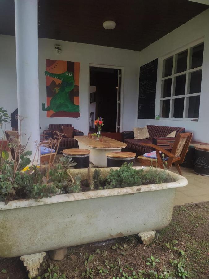 נוארה אליה Chilly Croc Hostel מראה חיצוני תמונה